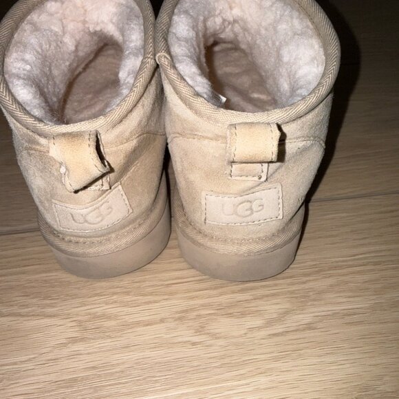 UGG X MADHAPPY ULTRA MINI PULL ON SIZE 6 BOOTIES - Picture 4 of 5